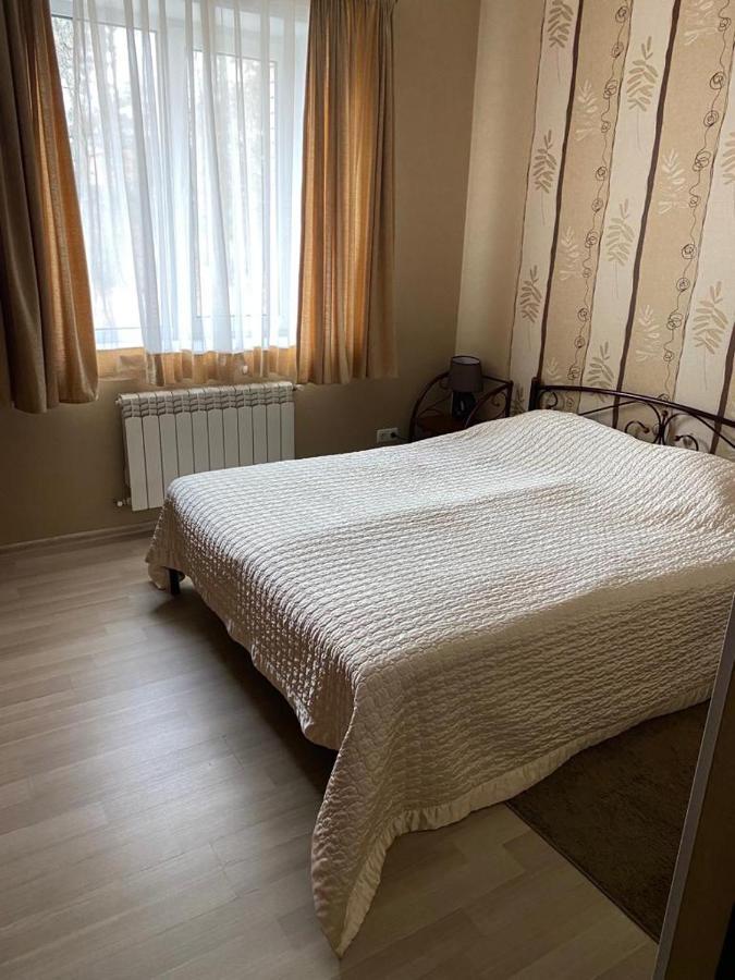 Hotel Gostynnyi Dvir Bucsa Kültér fotó