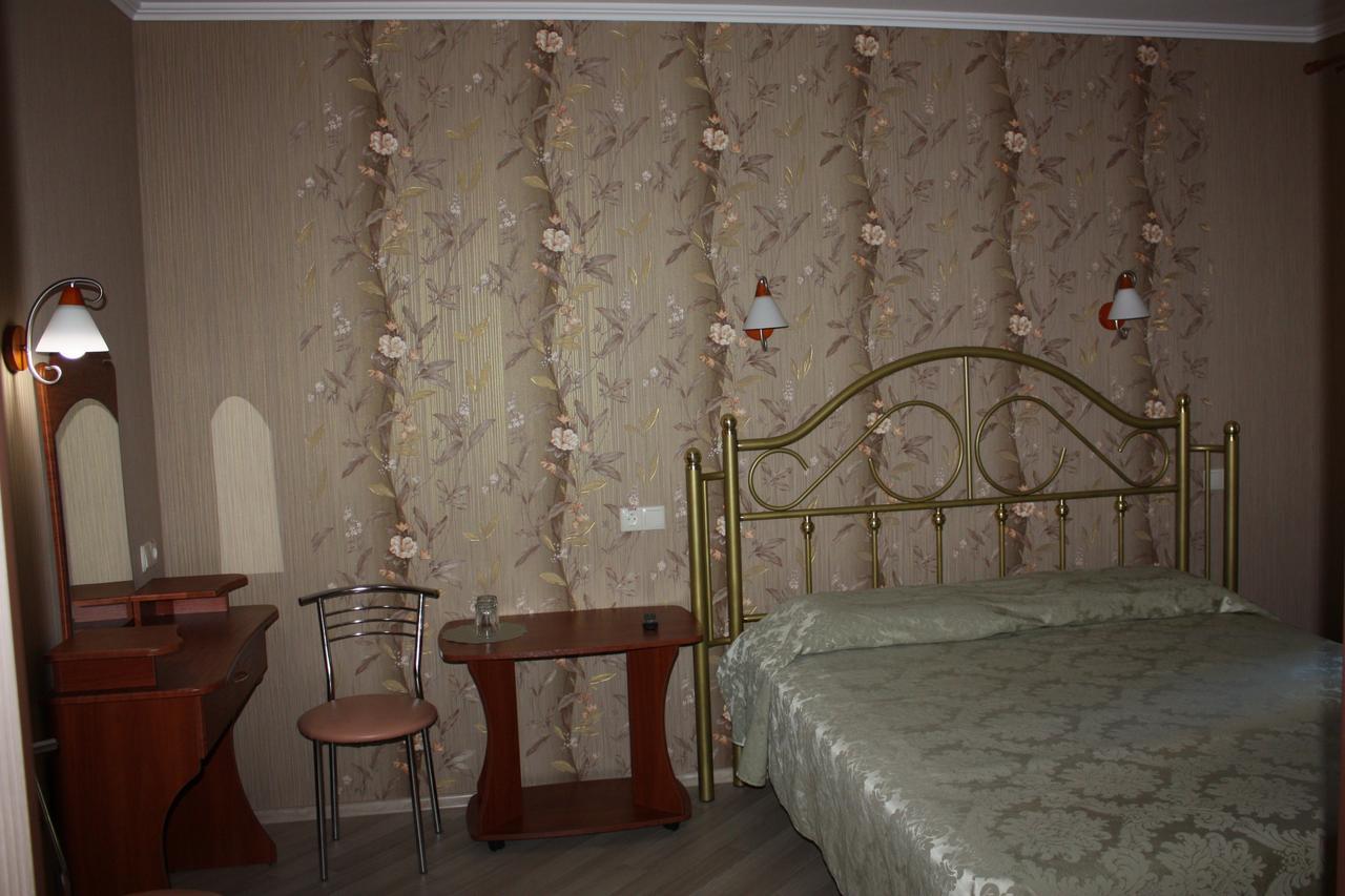 Hotel Gostynnyi Dvir Bucsa Szoba fotó