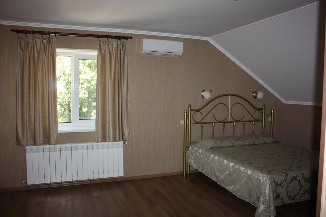 Hotel Gostynnyi Dvir Bucsa Kültér fotó