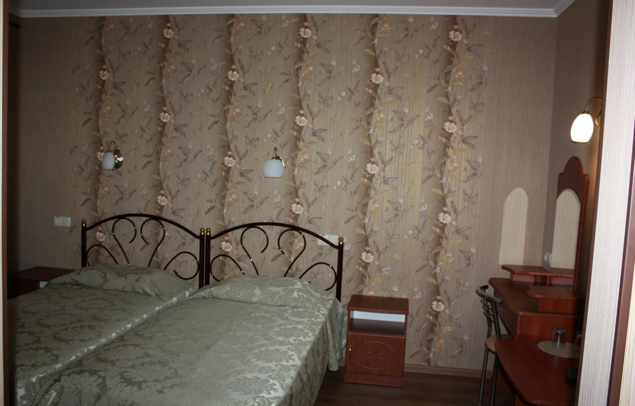 Hotel Gostynnyi Dvir Bucsa Szoba fotó